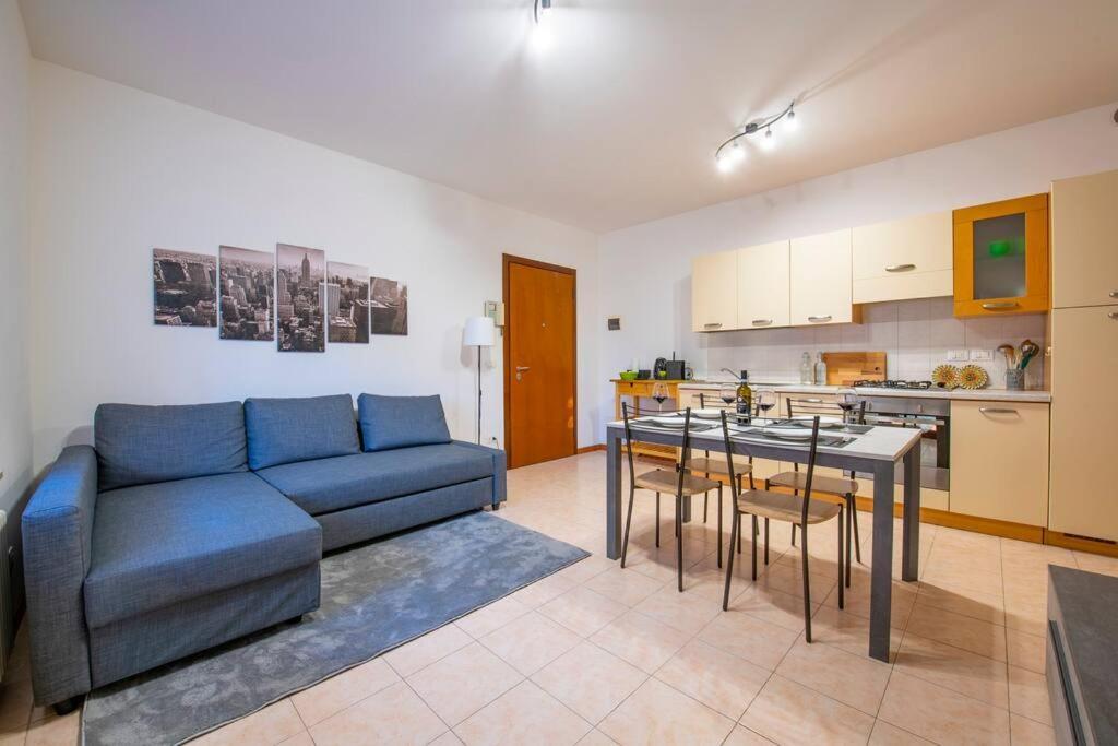 Verona - Fierhaus - Garage & Wifi Extérieur photo